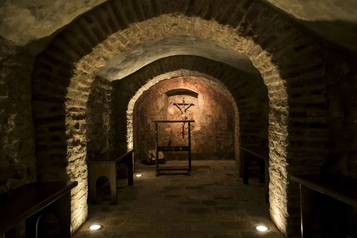 Bodega tradicional con arcos de ladrillo